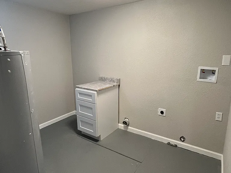 1488 S Bahama St — Photo 20