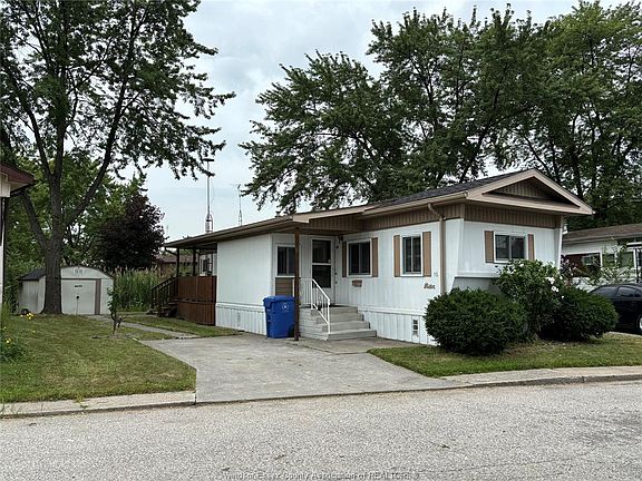 2nd image of 15 Wilder Dr S