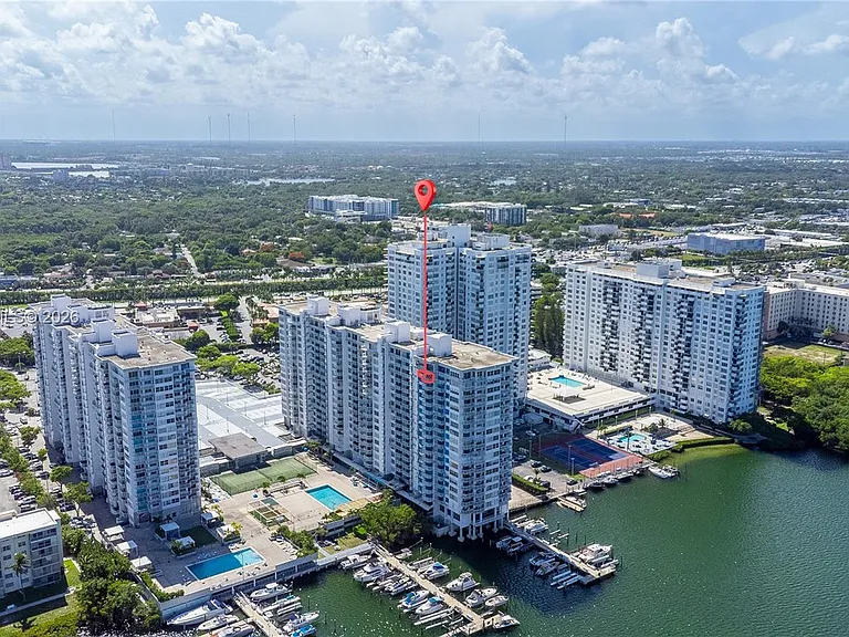 18081 Biscayne Blvd #1903 — Photo 65