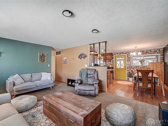 5th image of 4741 Rexwood Dr