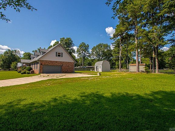 5th image of 20 Houston Dr
