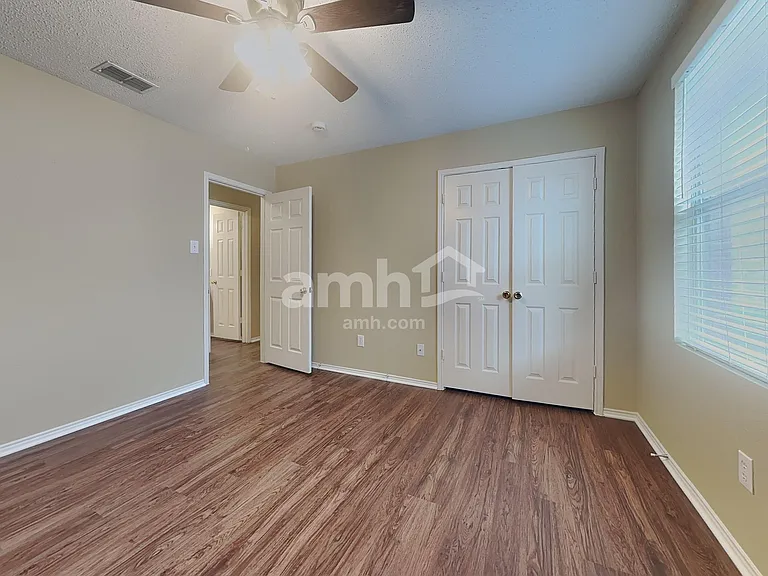 5200 Emmeryville Ln — Photo 16
