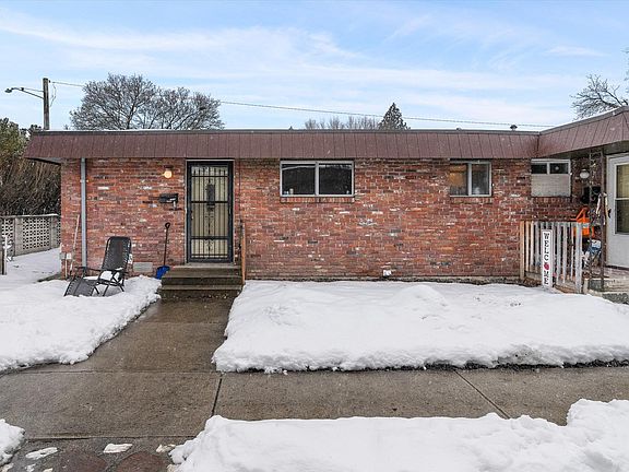 2nd image of 1926 W Grace Ave #1928