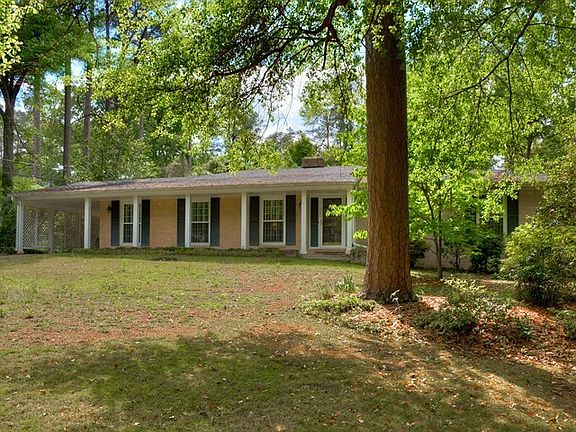 5th image of 2979 Fox Spring Cir
