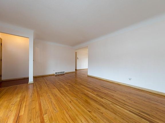 3rd image of 4378 Urban Dr