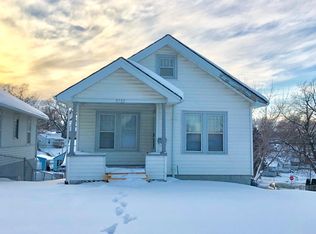 2322 N 33rd St, Omaha, NE 68111