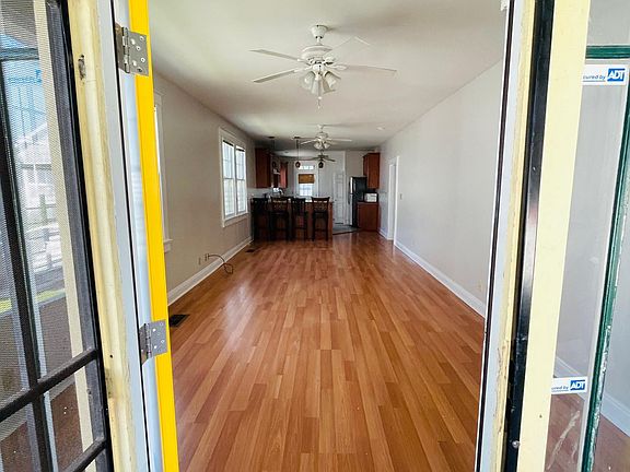 4th image of 2619 Joseph St