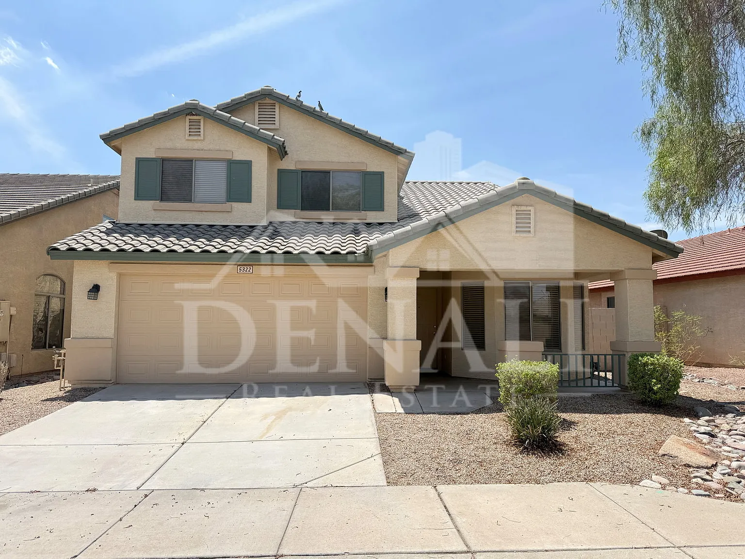 4 bed, 2.5 bath, 2038 sqft, $1,995 — Photo 1