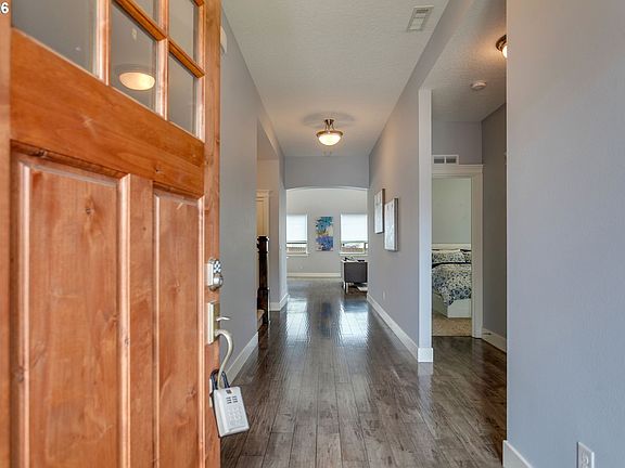3rd image of 874 N 47th Ave
