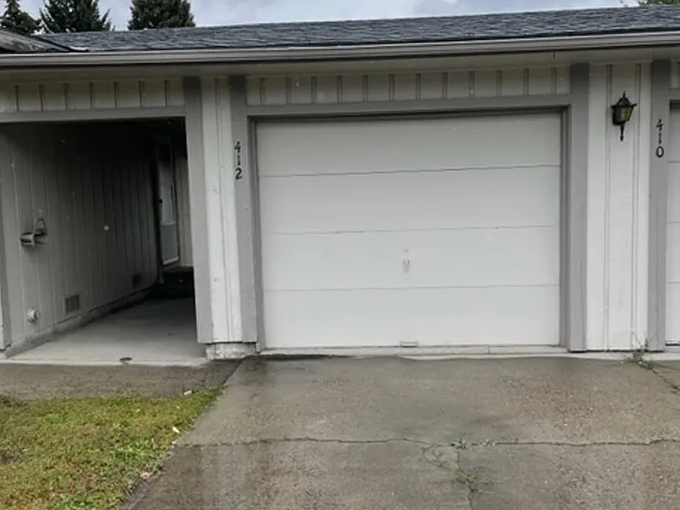 412 N 19th Ave — Photo 2