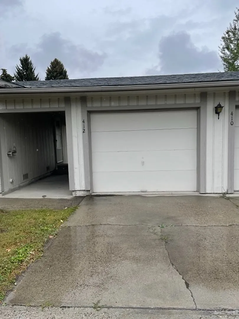 Building Photo - 412 N 19th Ave