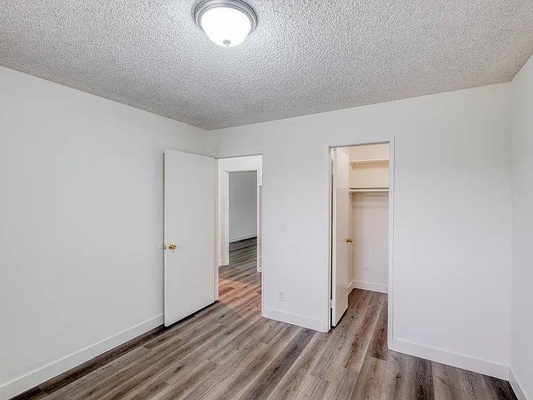 Riverstone Apartments — Photo 14