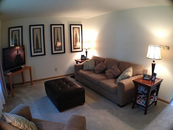 2nd image of W164N11540 Castle Ct