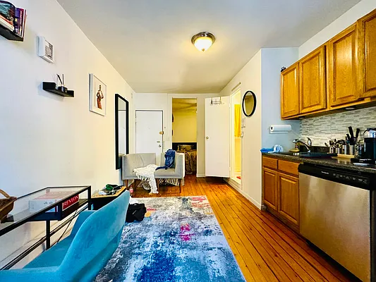 Rented by Metropolitan Property Group | media 2