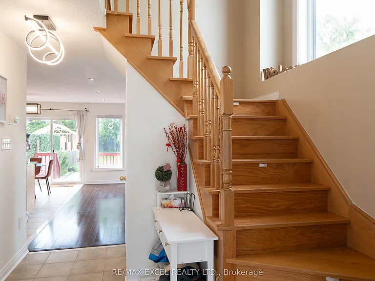 118 Redkey Dr — Photo 3