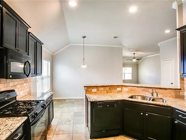 19709 Maiden Grass Dr — Photo 6