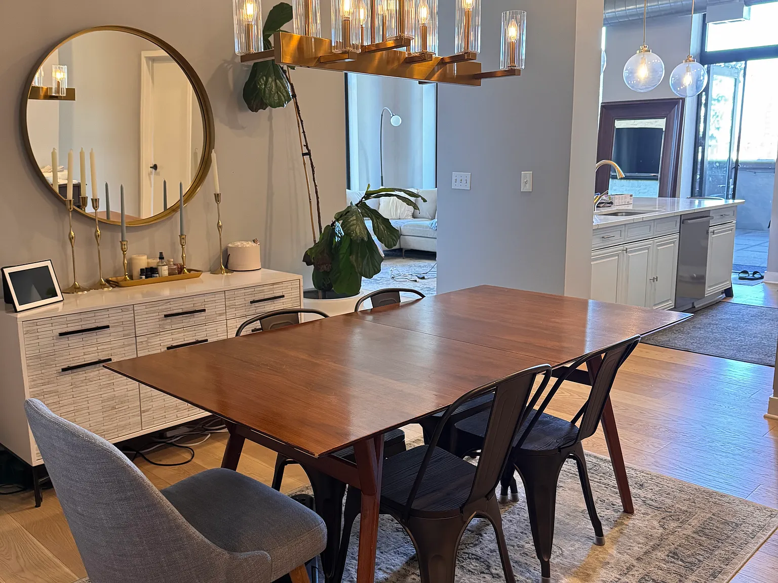 2 bed, 1380 sqft, $4,995 — Photo 3