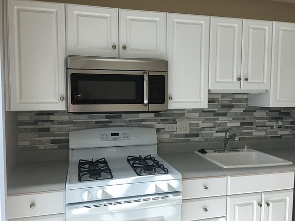 3rd image of 1028 Brunswick Hbr #1028