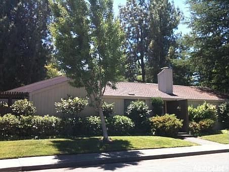 1st image of 334 Hartnell Pl