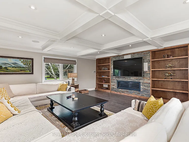 128 Orchard Dr — Photo 16
