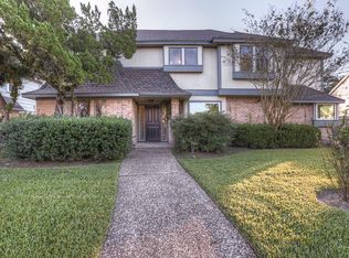 11327 Del Monte Dr, Houston, TX 77077