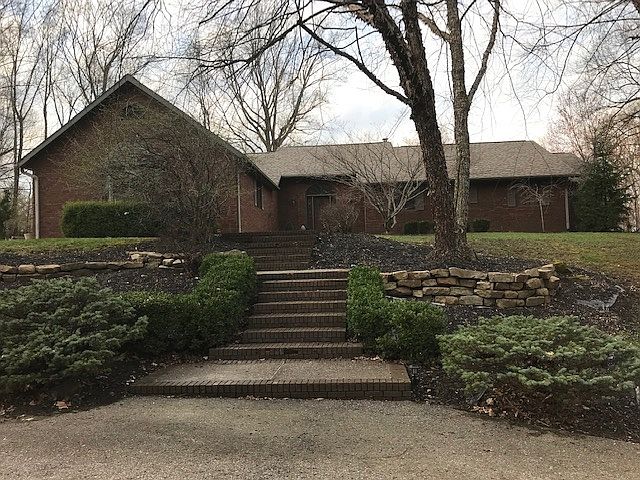 1st image of 3718 Richard Dr