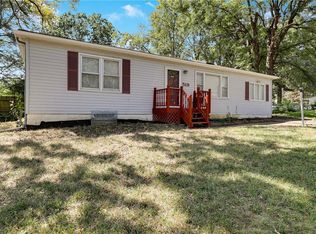 519 SE 4th Street Ter, Lees Summit, MO 64063