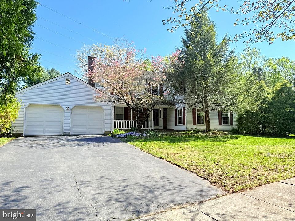 1st image of 4 Cedar Ct