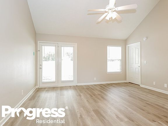 3rd image of 3245 Perlino Dr