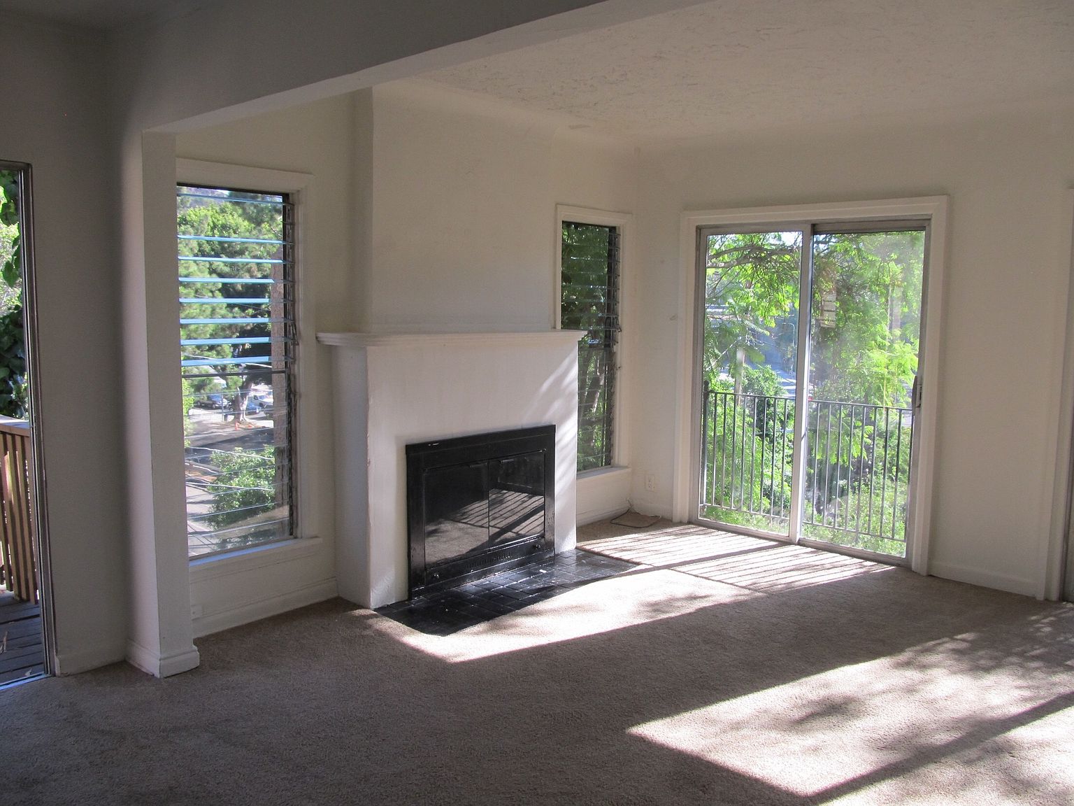 6845 Alta Loma Ter, Los Angeles, CA 90068 | Zillow