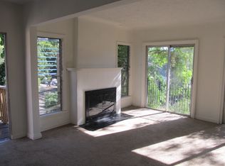 6845 Alta Loma Ter, Los Angeles, CA 90068