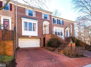 5936 Maplewood Park Pl, Bethesda, MD 20814
