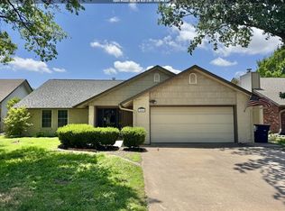 3641 Lakeshore Dr, Enid, OK 73703