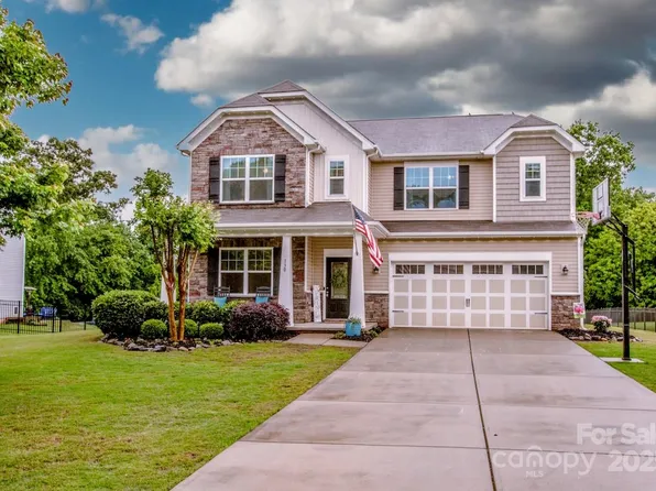 130 Bay Laurel Dr, Mooresville, NC 28115