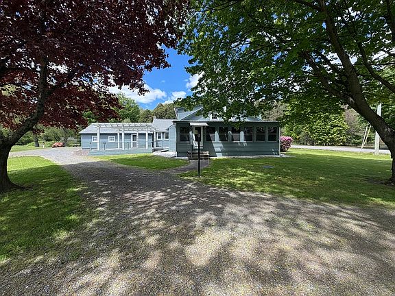 4th image of 748 Mount Hermon Station Rd