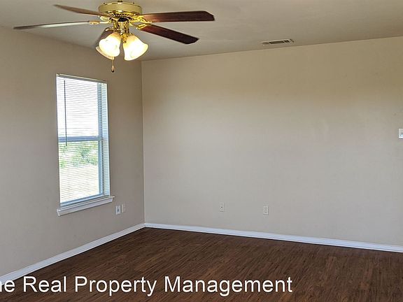 3rd image of 524 Ingram St APT C