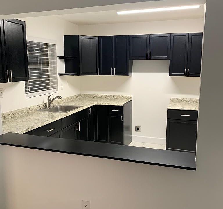 1st image of 16135 NE 19th Ct #1