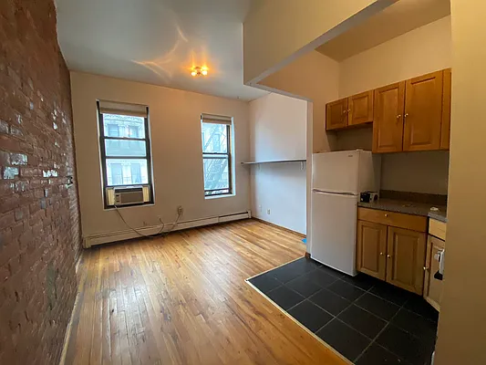 Rented by Best Apartments North Inc | media 42