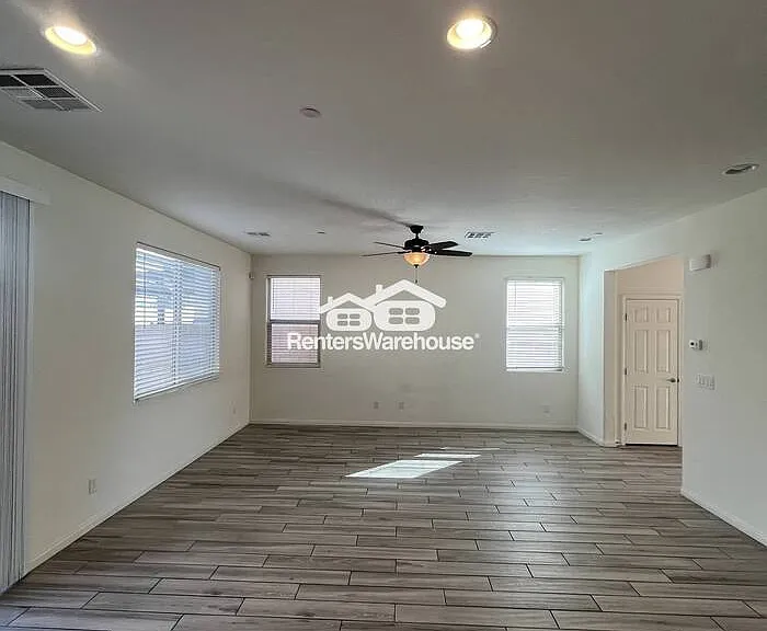 386 Espressivo St — Photo 5