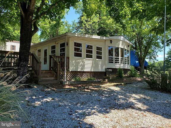 2nd image of 43 Stokka Ln #6
