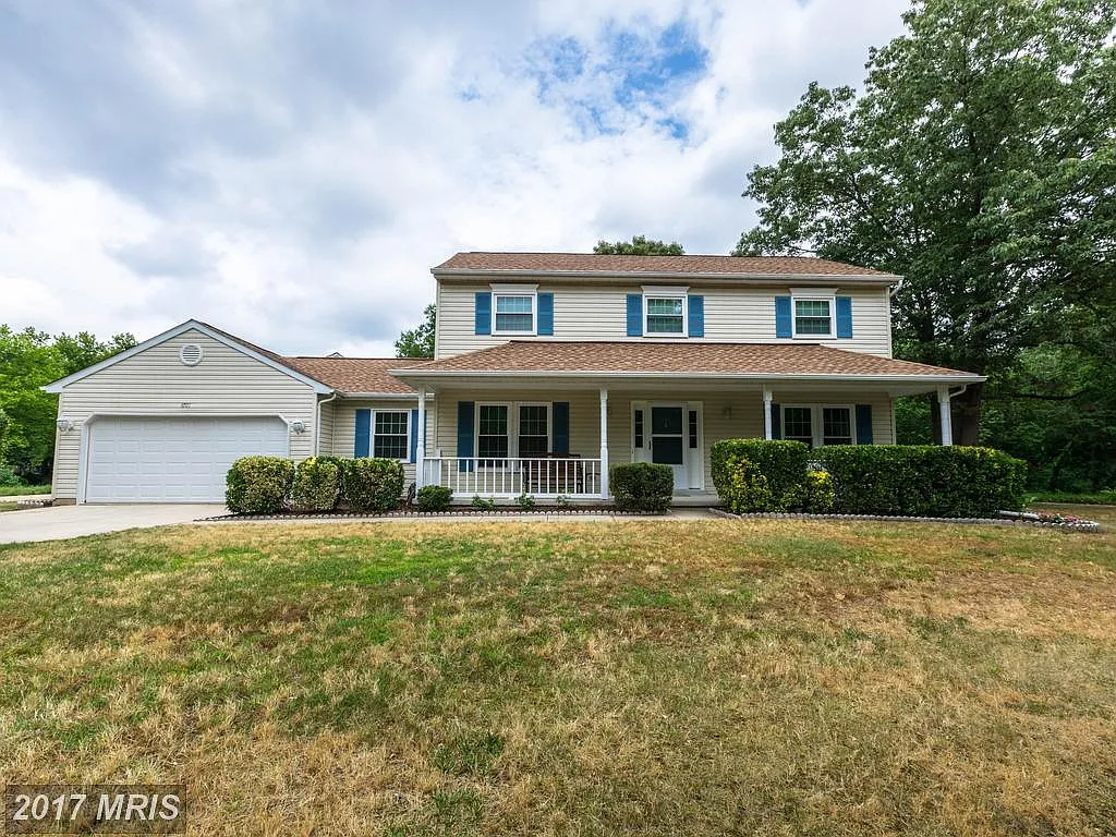 6701 Manatee Ct photo 1