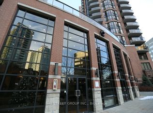 33 Sheppard Ave E #2009, Toronto, ON M2N 7K1