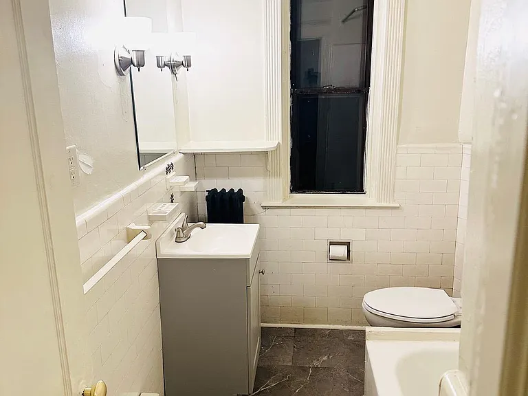 202 Long Ln #3 — Photo 6