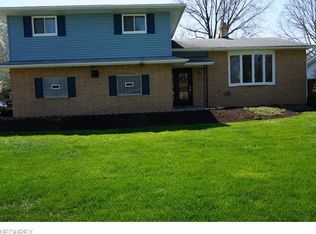 6556 Belmeadow Dr, Middleburg Heights, OH 44130