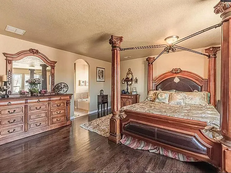 2342 Spring Blossom Dr — Photo 14