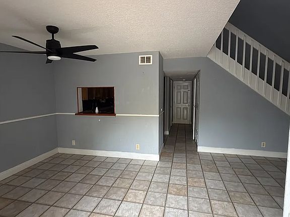 5th image of 9242 Green Meadows Way