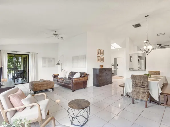 12950 Dartford Trail #15, Wellington, FL 33414