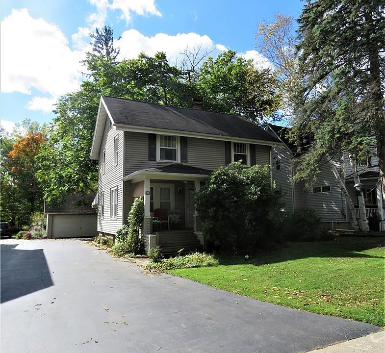 1st image of 395 Girard Ave