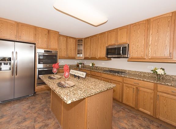 2nd image of 2301 Queensbridge Dr