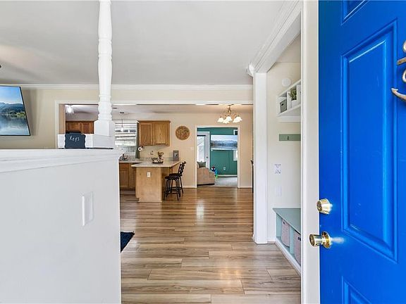 5th image of 294 Lou Mac Ct
